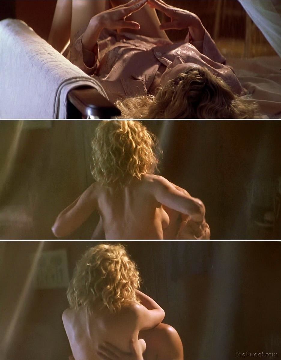 Kim Basinger naked in the cinema