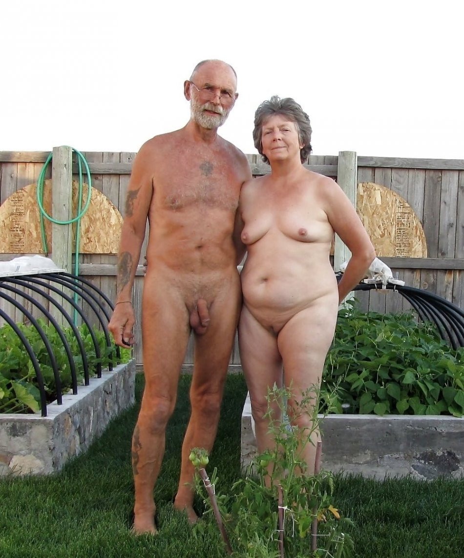 Naked mature pairs in nature