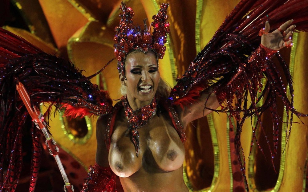 Andrea Martins Brazili Carnival