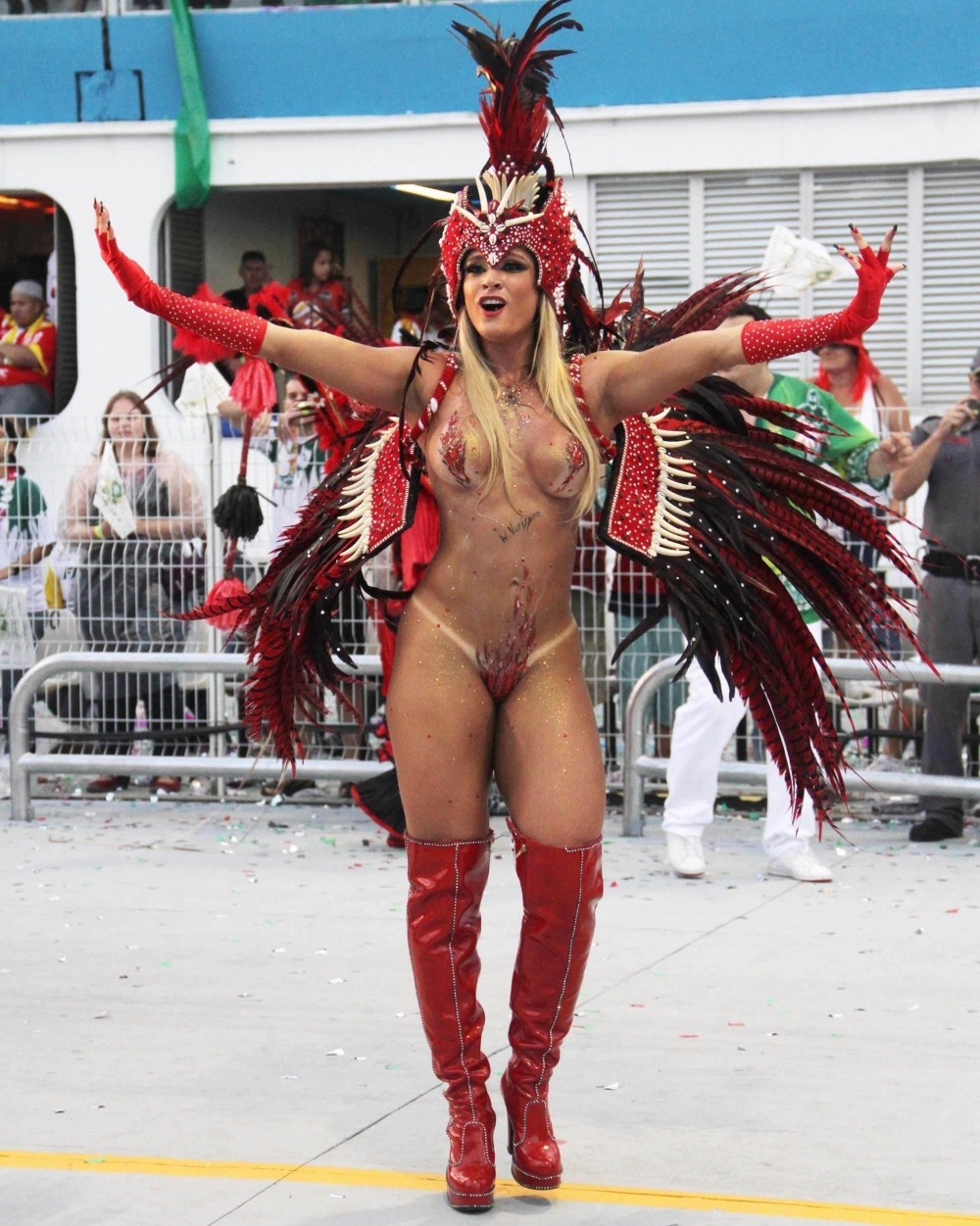 Andrea Martins Brazili Carnival