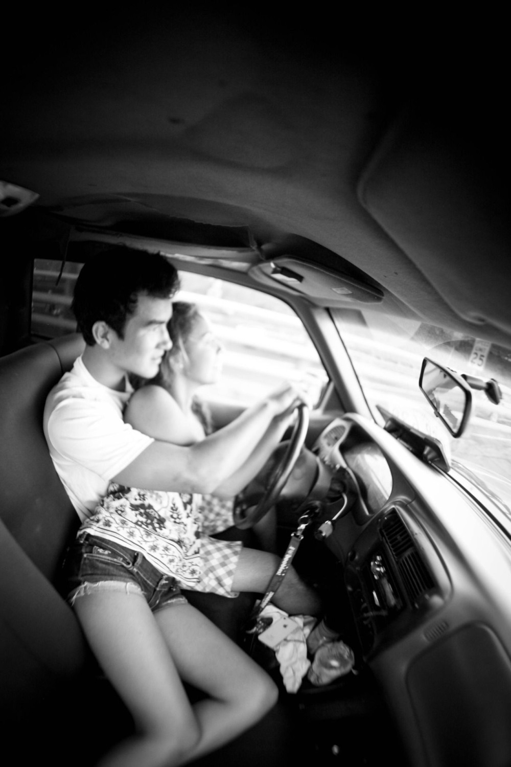 Fuck in the car amateur