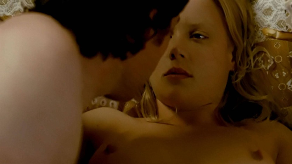 Julianna Moore naked in the film