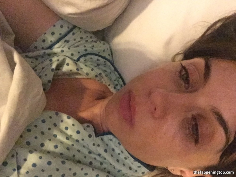 Natasha Leggoro Feet