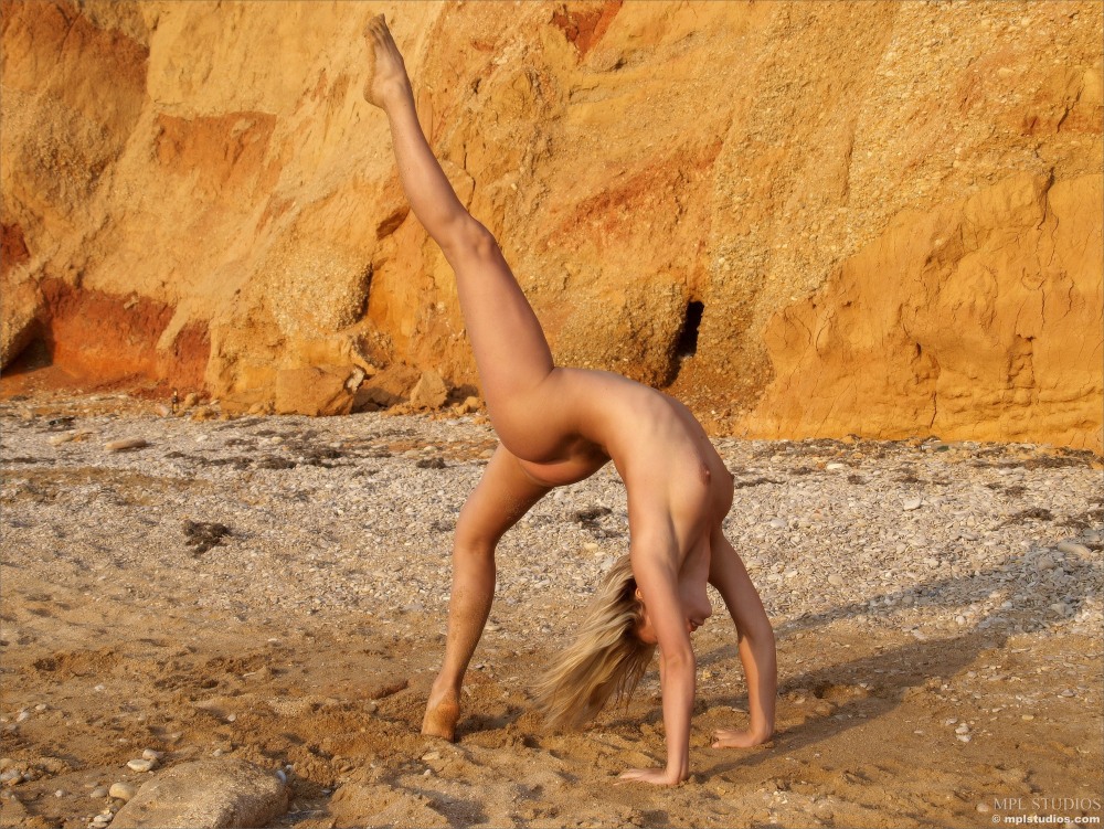 Naked chimney gymnasts