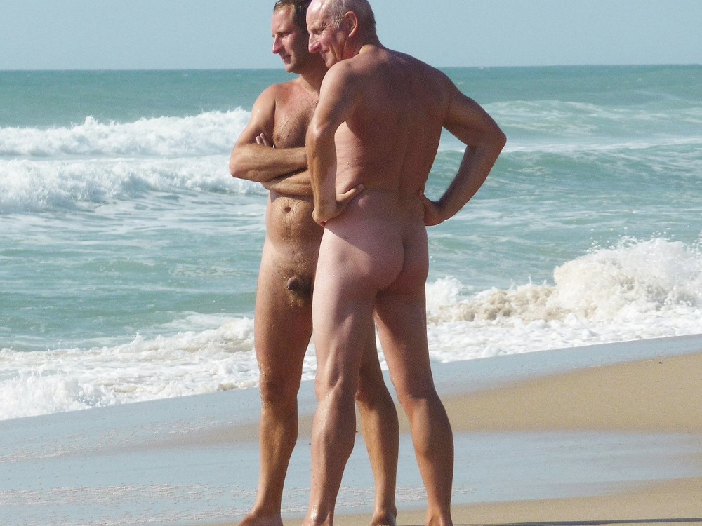 Men on the Nudit beach