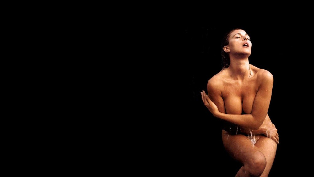 Monica Bellucci Erotic photos