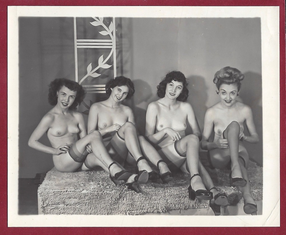 Retro model of a girl nude