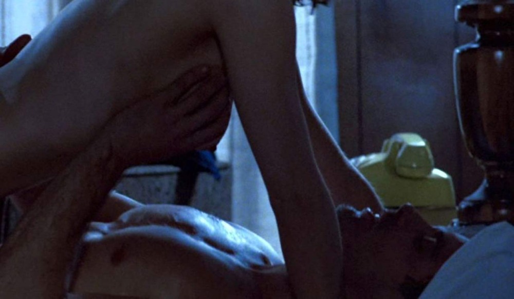 Tits Linda Hamilton 1984