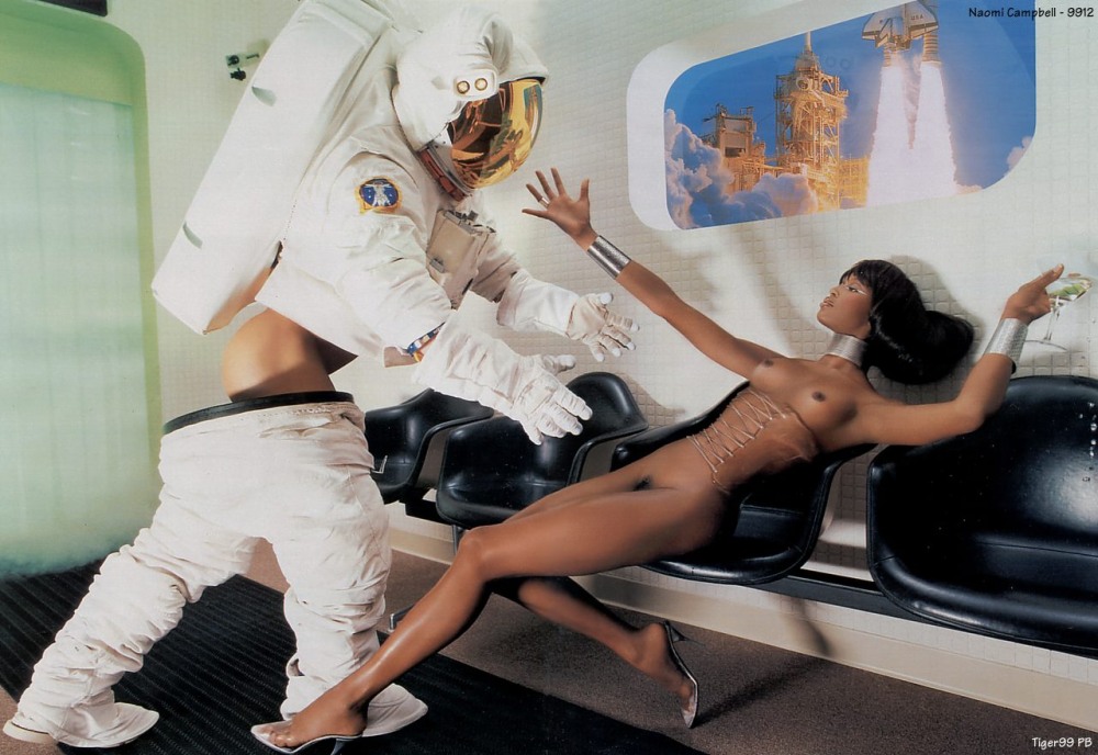 Naomi Campbell photo naked