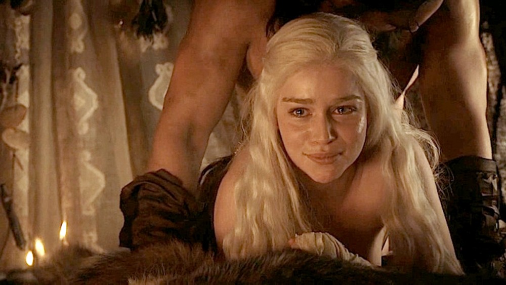 Emilia Clarke (Emilia Clarke) XXX Kino