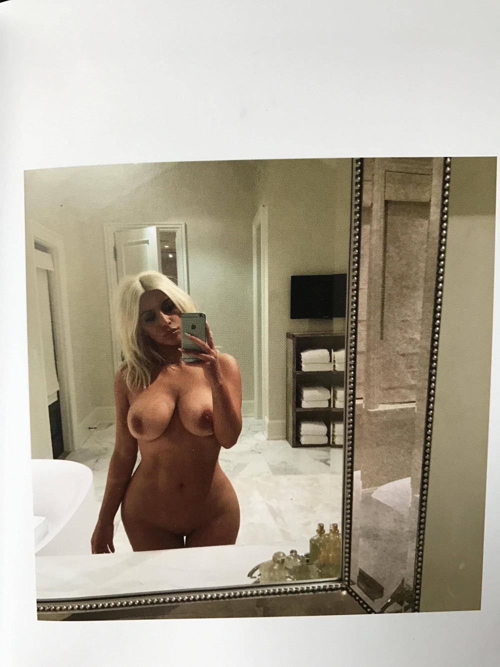 Kim Kardashian Intimate photos