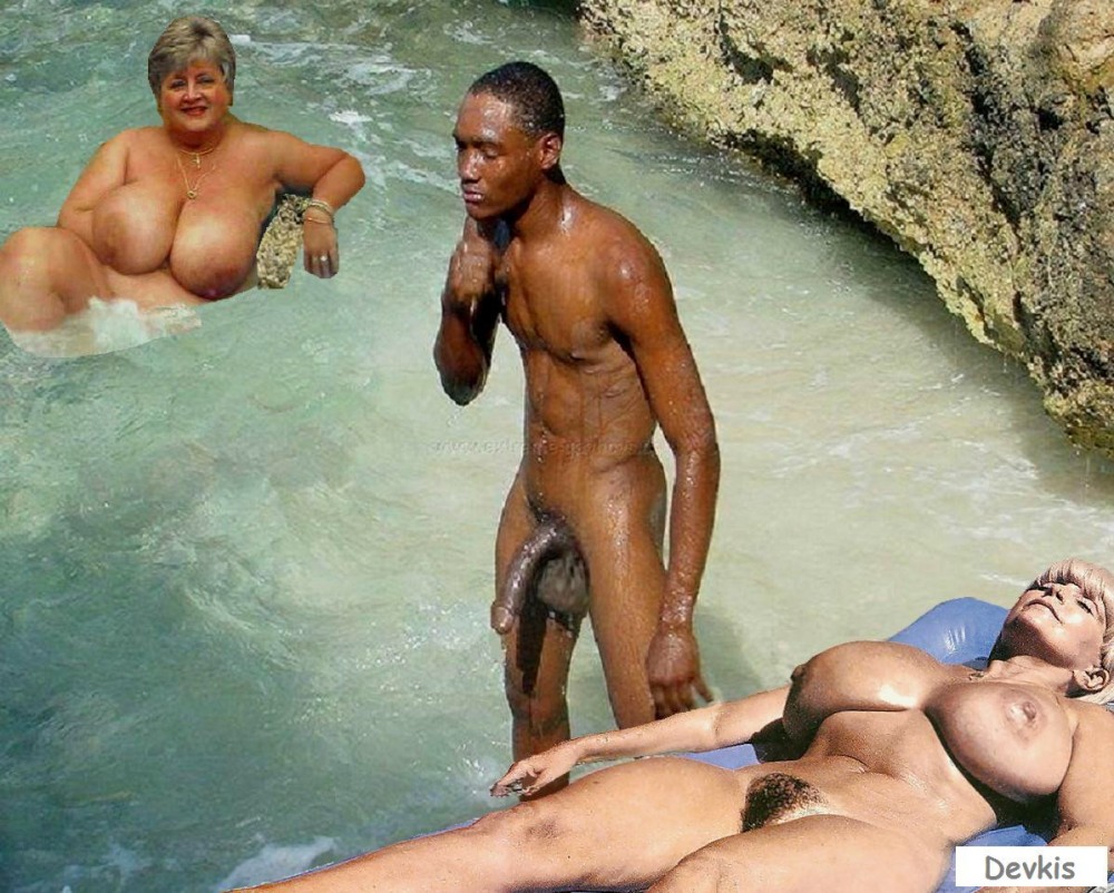 Negroes nudists on the beach