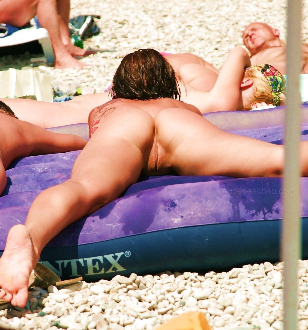 Women's pussy on the beach