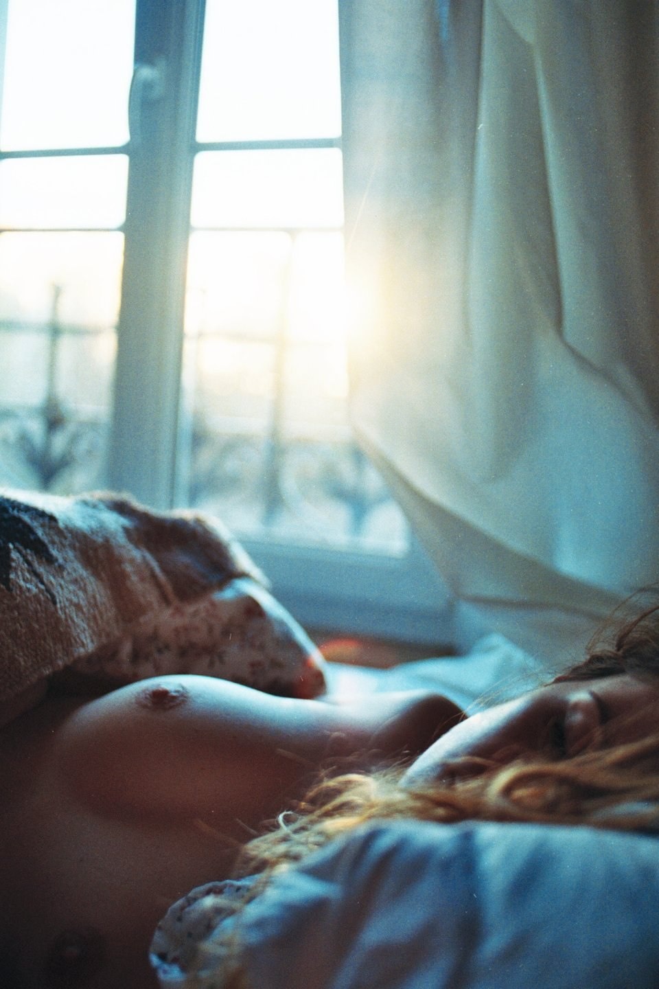 Pull on the bed