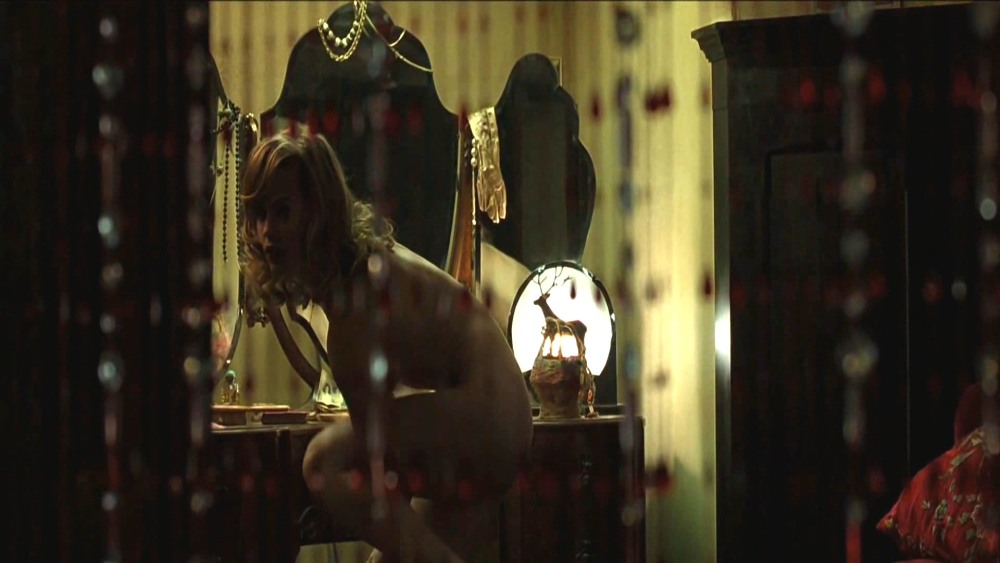 Erotic scenes with actress Katherine Highgl