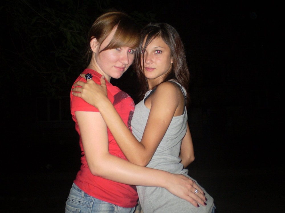 Two foxes Basnya Dmitrieva