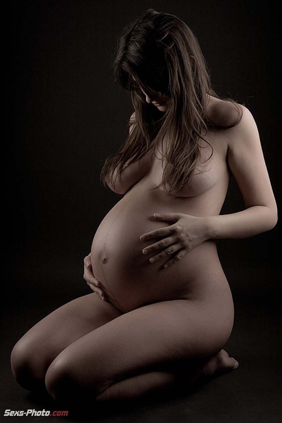 Pregnant photo shoot nude