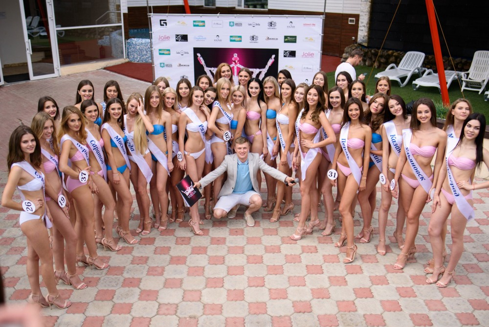 Competitions of porn actresses