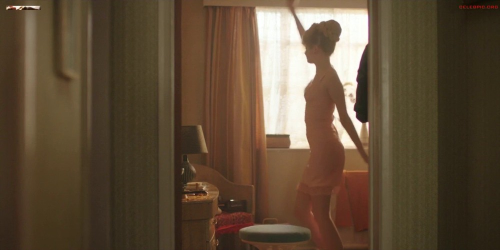 Rosario Dawson Roxanne