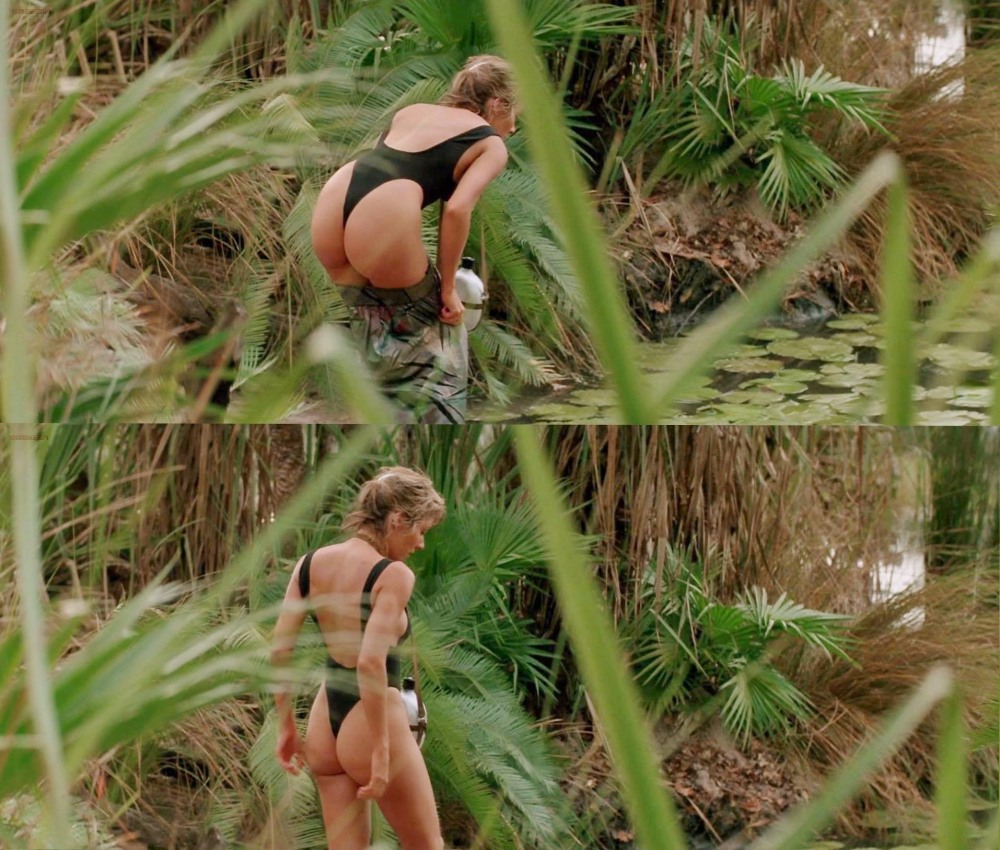 Naked Linda Kelly photo