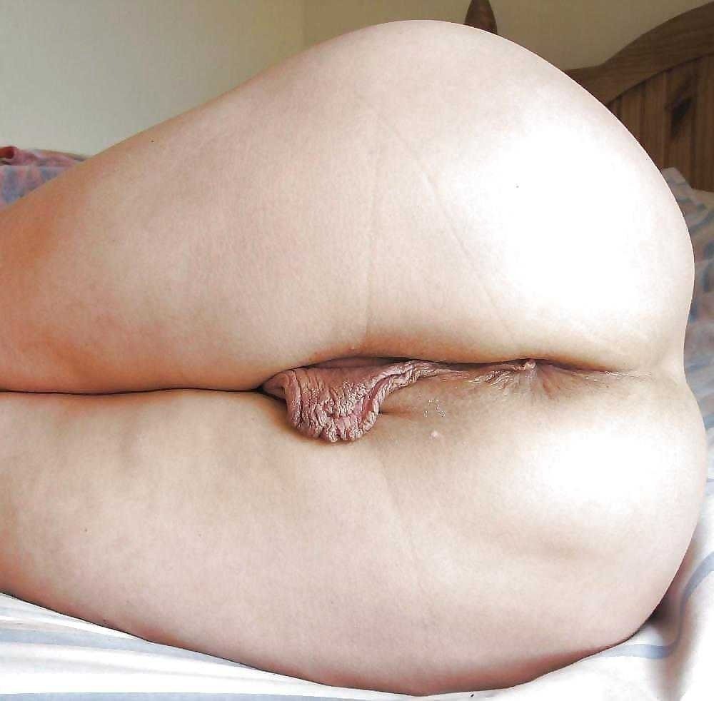 Older women with Bolshoi Vulva
