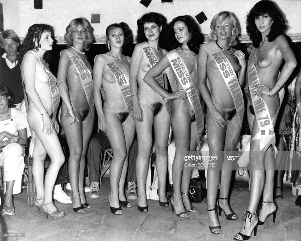 Nudist beauty contest France 2001