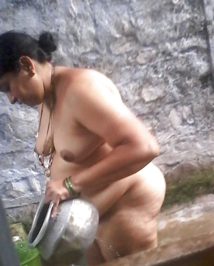 Naked women hidden camera