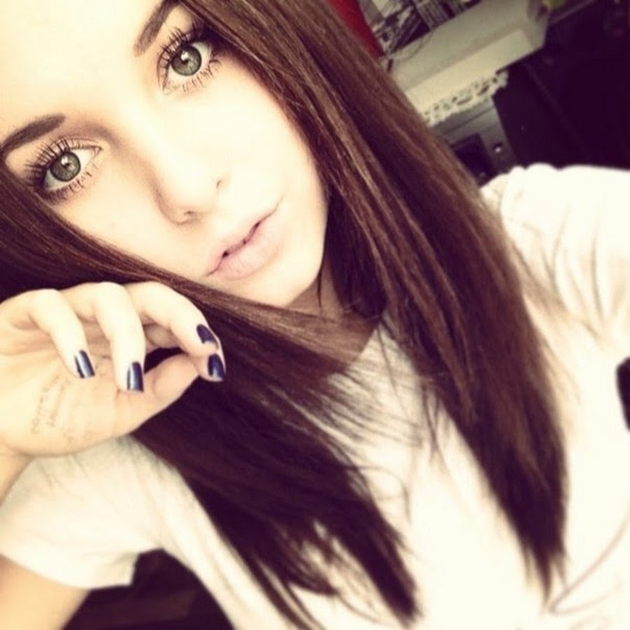 Nastya Shmakova Selfie