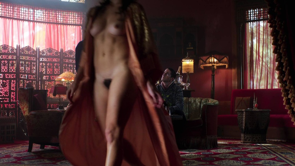 Poppy Dreiton naked pussy
