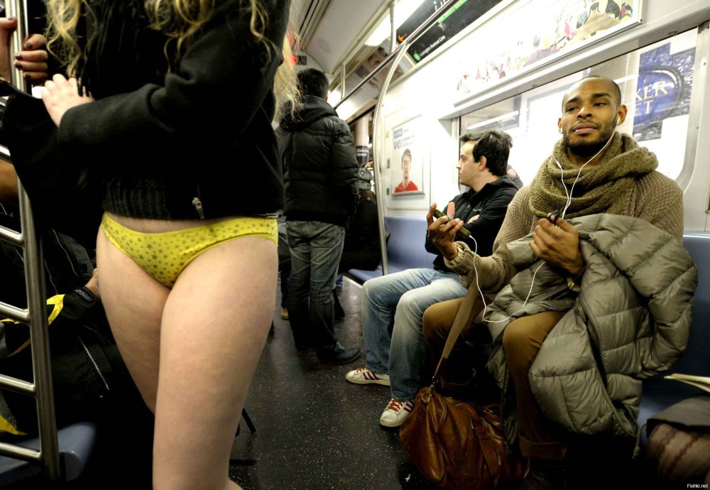 No Pants Subway Ride Moscow