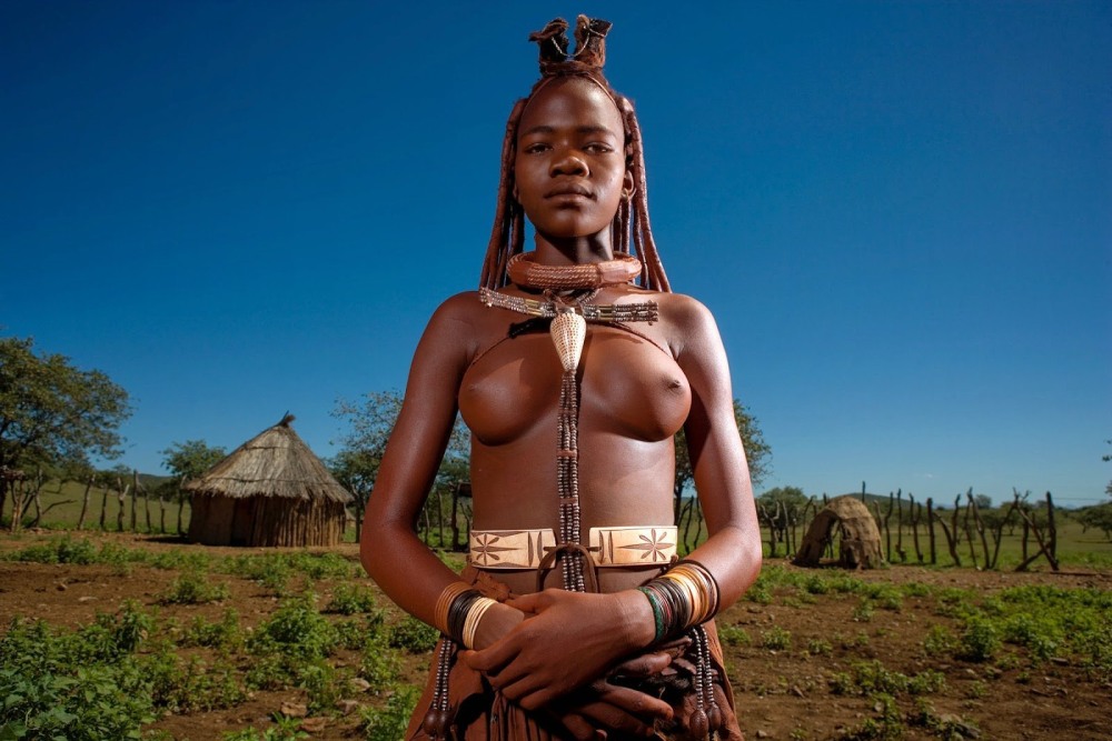 Naked women of African tribes