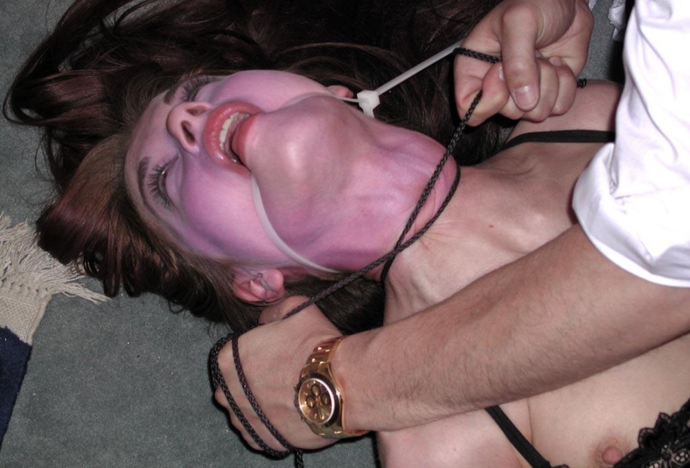 Female -Gling suffocation