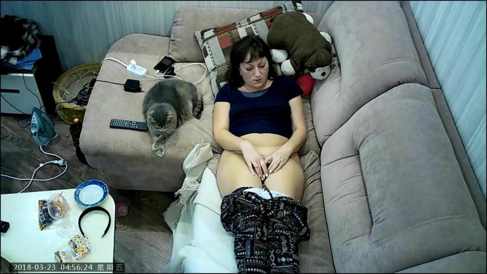 Naked girls on a hidden camera