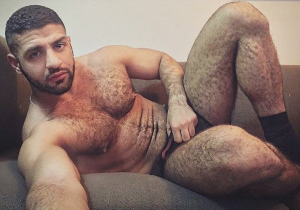 Arab men without panties