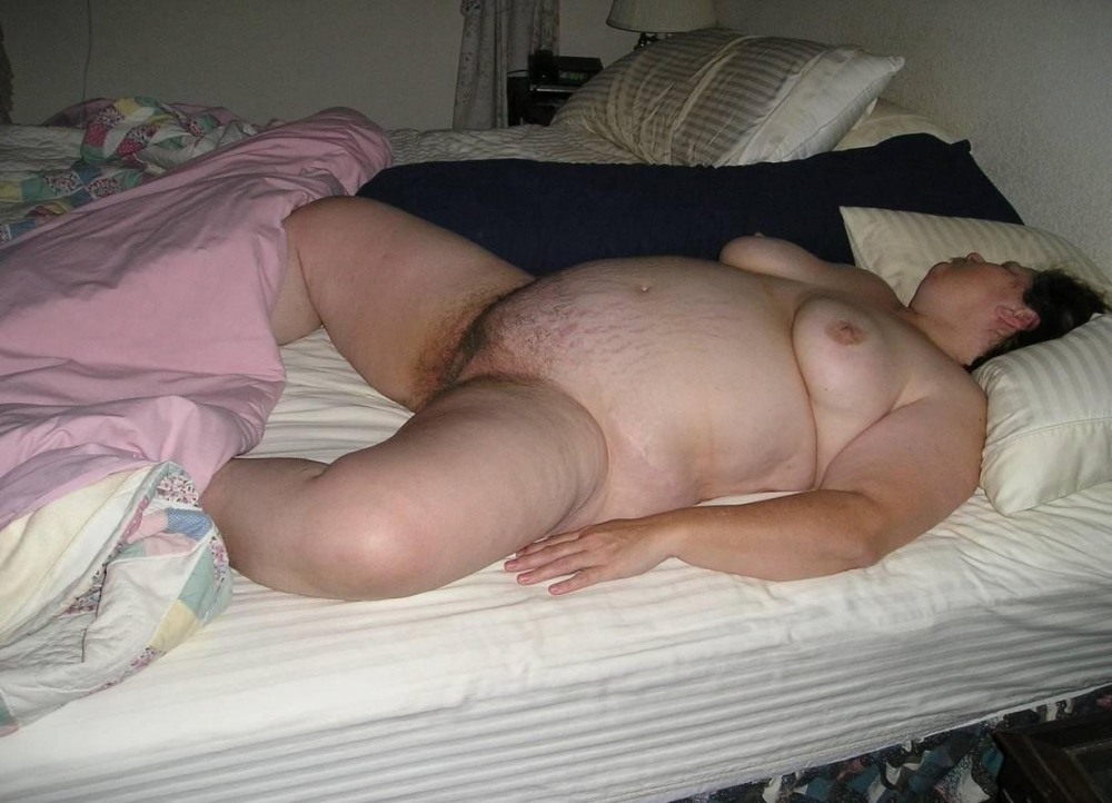Naked fat women sleep