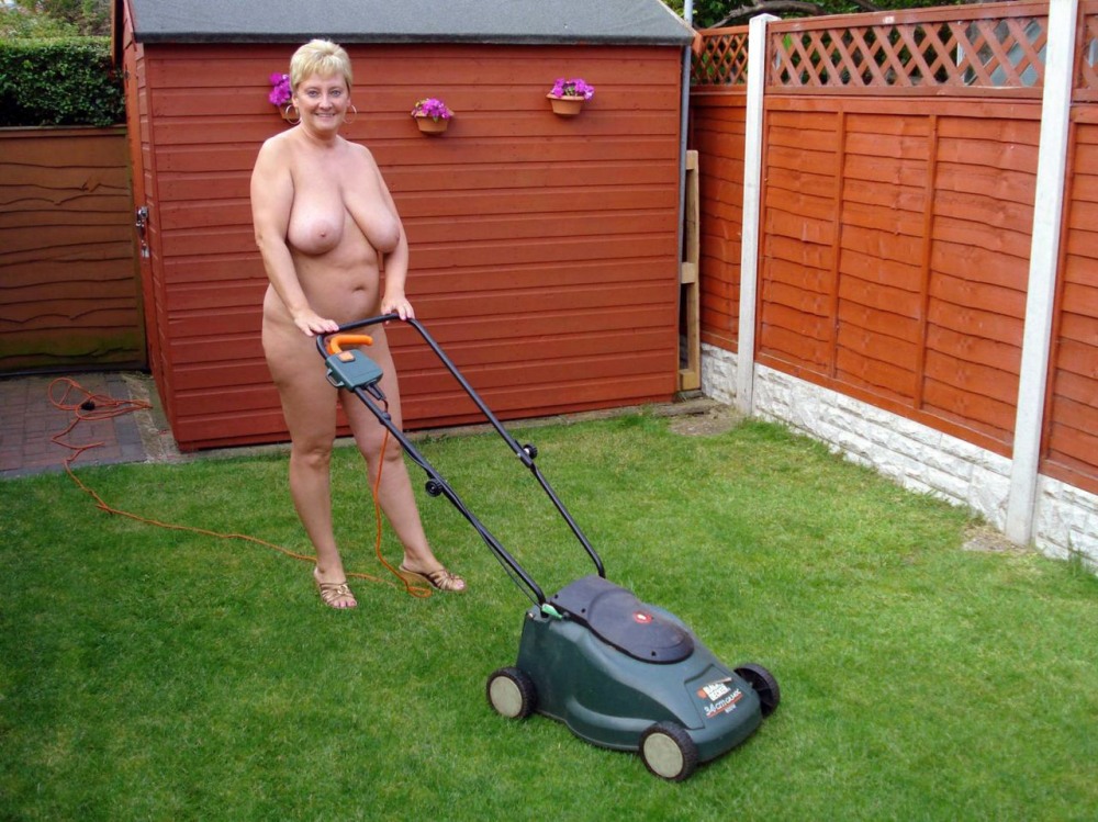Women in the country work naked