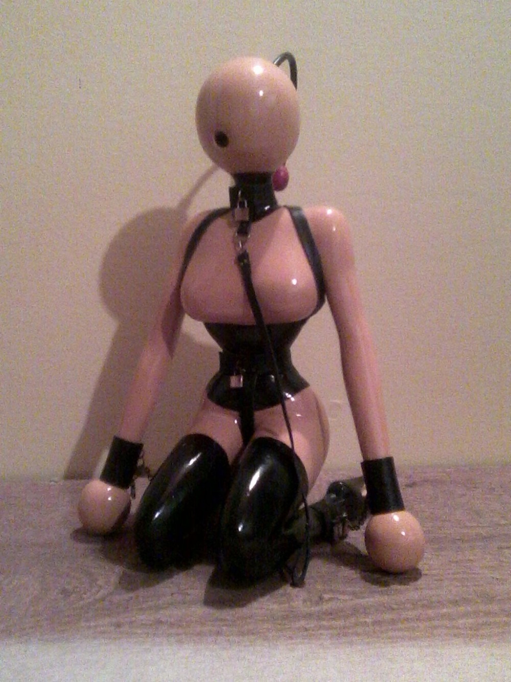 Naked pornstars in latex Solo