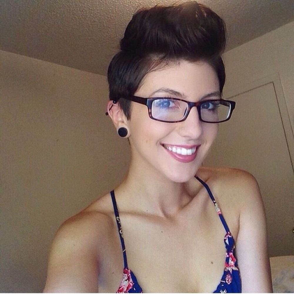 Short Hair with Glasses Amateur Private