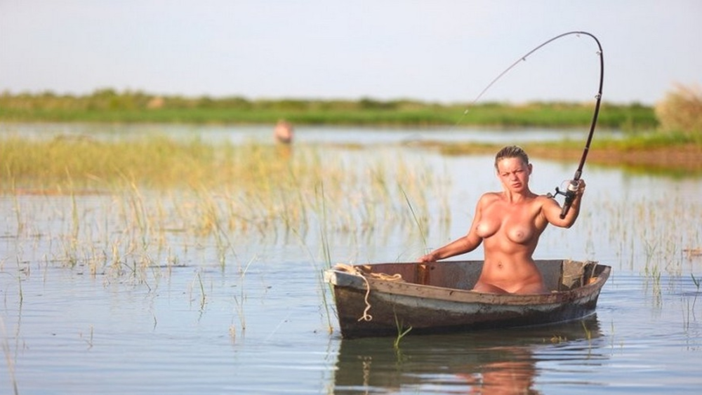Guys and girls naked on the river
