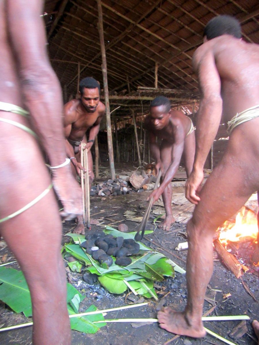 New Guinea Female Masturbation