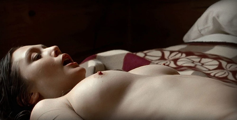 Elizabeth Olsen Erotic scenes GIF