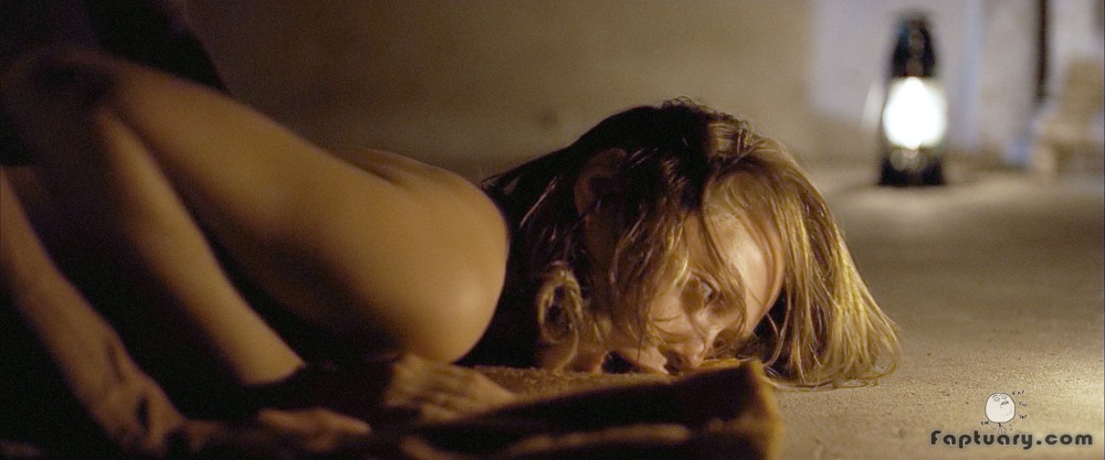Elizabeth Chase Olsen Naked