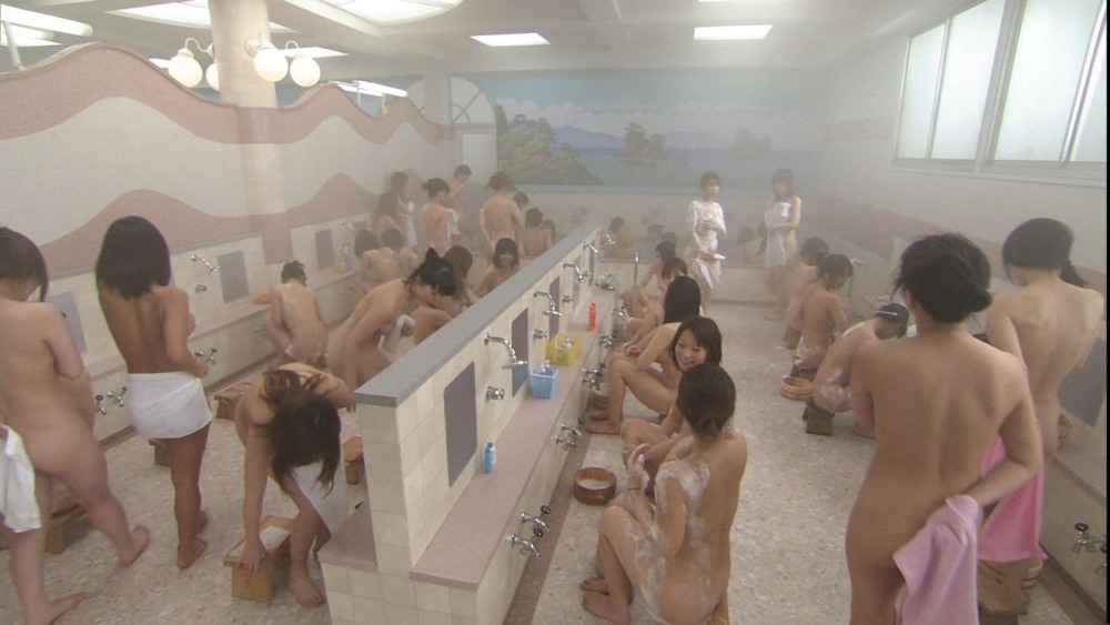Japanese in locker rooms spied