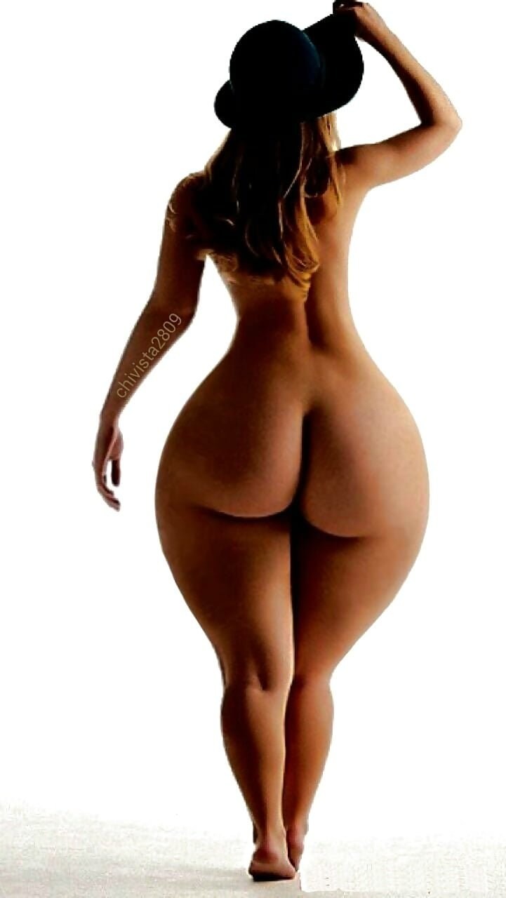 Naked African with wide hips