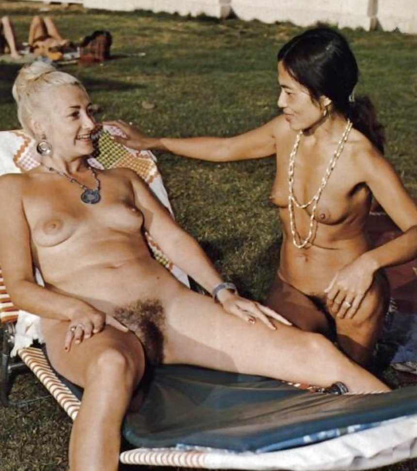 Retro naked women with men