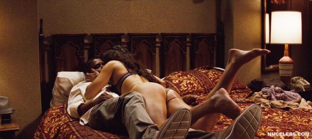 Paula Patton Naked in the film 2 trunks