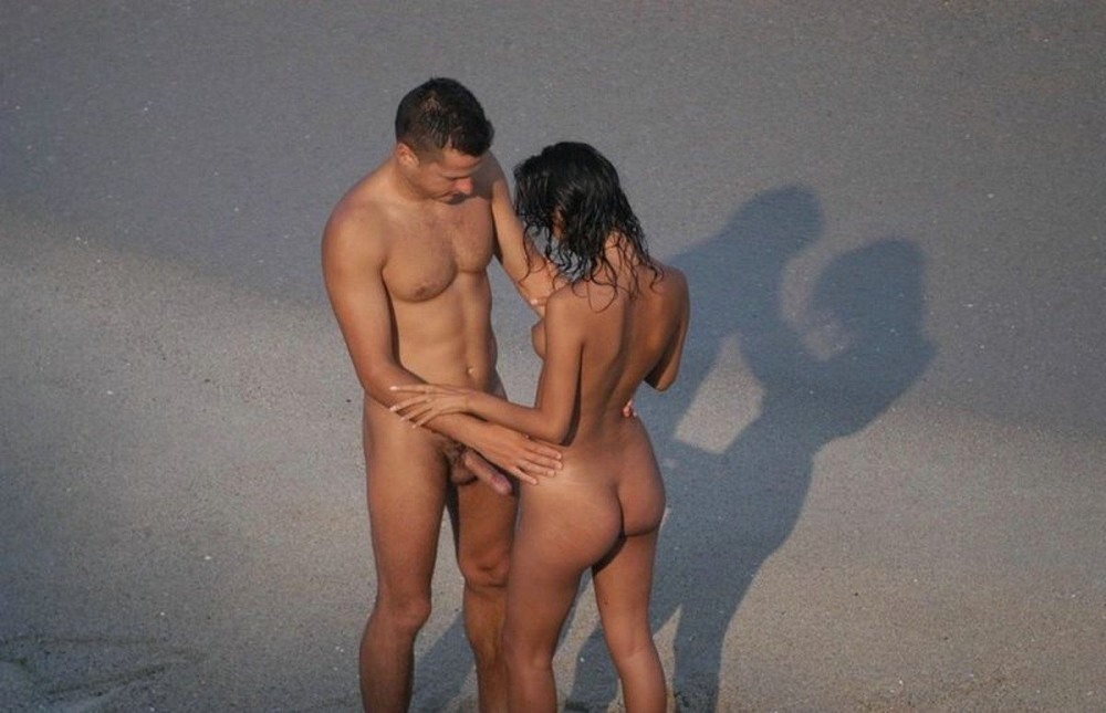 Body Art on nudist beaches