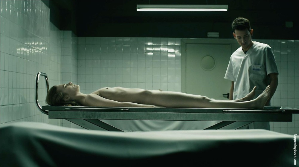 Naked women in the operating room