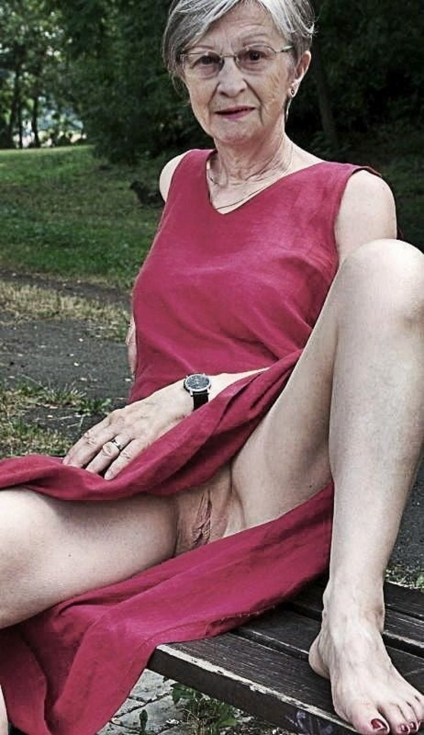 Older women without panties